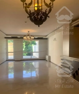 150متری آذر/3خواب/100متر حیاط اختصاصی