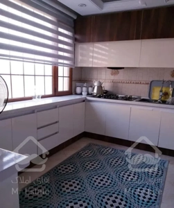 ۹۰  متر دو نبش