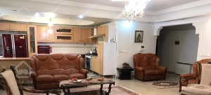 اپارتمان ۱۳۰ متری سه خواب