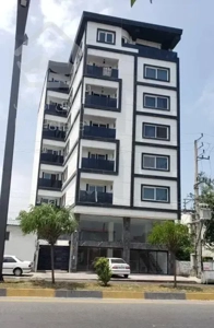 اپارتمان ۱۰۴ متری اجاره ایی بهترین لوکیشن رویان