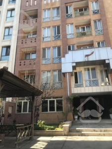 علامه جنوبی ۸۵ متر ۲ خواب ۱۴ ساله