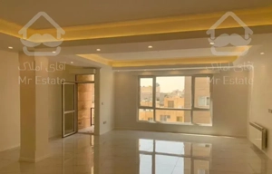 ۱۴۰متر/۵ساله فول بازسازی شده/۲ پارکینگ