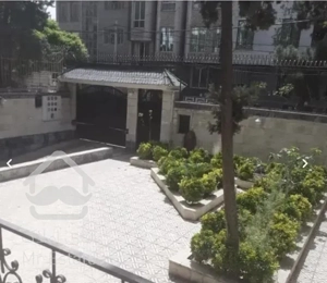 ۲۴۲متر مسکونی تهرانپارس