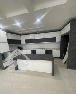 ۱۱۰ متر ۲ خواب کلیدنخورده بدون مشرف دریاچه