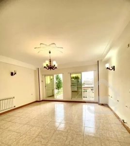 اپارتمان ۸۲ متر دو قدمی دریا