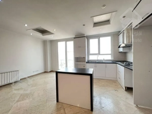 65متر نوساز لوکیشن قوی ویو دار