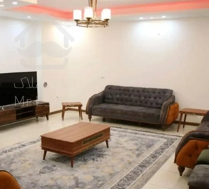 ۱۰۰ متری همکف ۳ واحدی فول امکانات