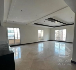 ۹۰متری/فول امکانات/تاپ لوکیشن