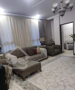 107 متر / 3 خواب / نورگیر شمال ، شرق