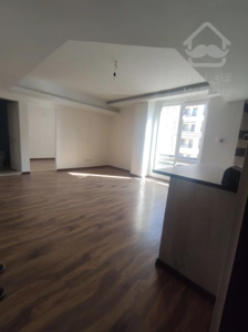 فروش واحد نور مستقیم تاپ لوکیشن رو به افتاب