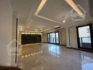 آپارتمان ۲۶۵ متری برای اجاره در فرمانیه