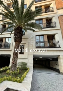 ۱۰۰ متر دو خوابه سازنده بنام