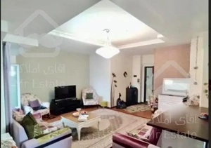 ۷۶متر آپارتمان مسکونی بلوار فردوس غرب