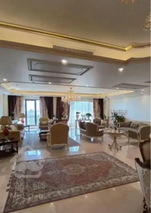 ۲۲۰متر/تکواحدی/سالن پرده خور/فول دیزاین/تاپ لوکیشن