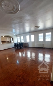 کریمخان قرنی/۱۳۰متر ۳ خوابه /فول و تکواحد