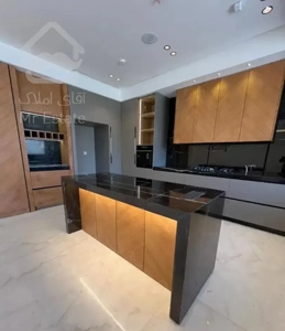 ۱۴۰ متری سه خواب/اول حافظ/یک سال ساخت/مدرن