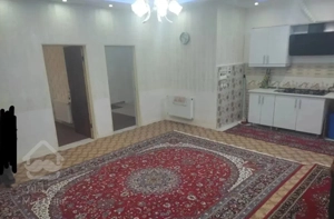 واحد همکف ۹۰ متر،دوخواب.پارکینگ،راه جدا