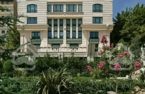 فروش یکجای برج باغ  مسکونی در نیاوران