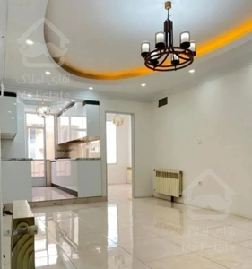 ۵۶ متری (پارکینگ دار)