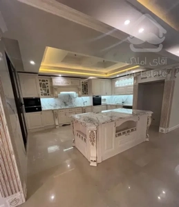 ۱۴۰ متر دو‌نبش نوساز