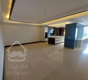 فرمانیه شرقی ۳۱۰ متر ۴ خ مستر با سوئیت مجزا فول
