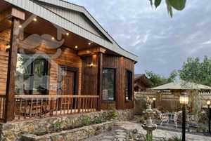 ویلای چوبی ساحلی