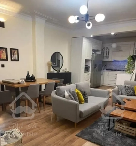 83متر/فول امکانات/نورگیر مستقیم/فردوس غرب