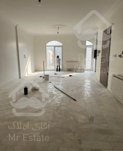 100 متر خوش نقشه