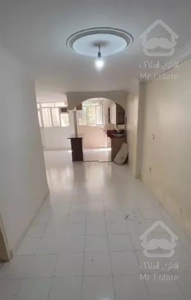 آپارتمان با حیاط اختصاصی