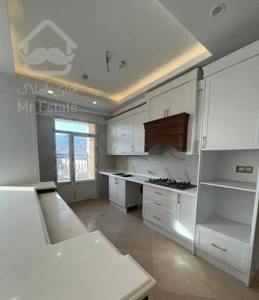 79 متر 10 ساله /سالن پرده خور *تاپ لوکیشن اباذر