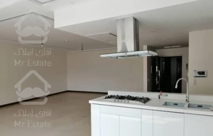 اپارتمان ۱۳۵ متری فروش