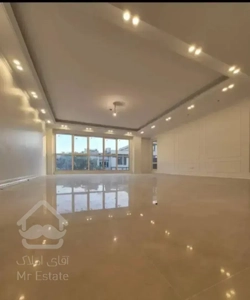 آپادانا ۱۳۲ متر فول امکانات خوش نقشه