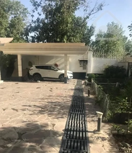 اندرزگو ۲۰۰مترآپارتمان۱۶۰متر قدرالسهم تهاتر فروش