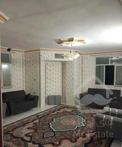 ۶۰ متر یک خواب طبقه سوم سردونبش با صحن حیاط