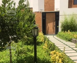 واحد نوساز /کلید نخورده/170 متر/ویو ابدی