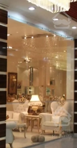 بر بلوار اندرزگو نزدیک سانا ۳۰ متر مغازه اجاره ای