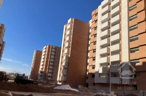 آپارتمان ۷۵  متر کلید نخورده ازادشهر