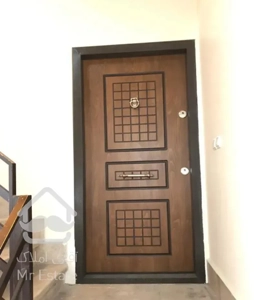 ۸۲متر دلباز/ سالن‌پرده‌خور/ شادمان