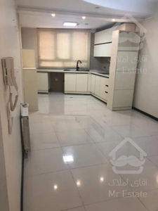 ۵۳متر فول امکانات در پونک اشرفی اصفهانی