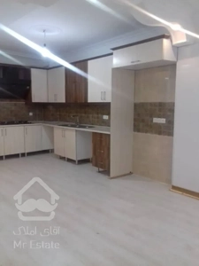 105 متر اختیاریه / فول امکانات