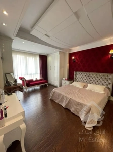 فروش اپارتمان 210 متری زعفرانیه