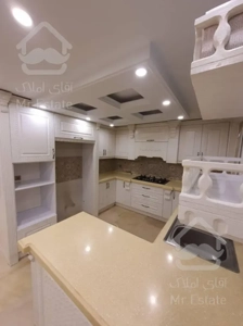 150متر 3 خوابه حسین آباد