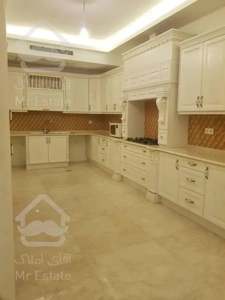 185 متر بهترین لوکیشن دنج و ناب دروس