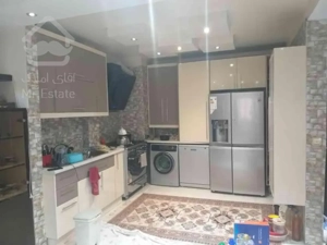 ۶۸ متری در نارمک تهران نو ۱۴ ساله عالی 