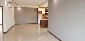 110 متری اجاره اختیاریه