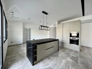 فروش اپارتمان 200متری زعفرانیه