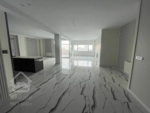 فروش اپارتمان 215 متری زعفرانیه