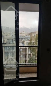 آپارتمان ۱۲۱ متری / چهار راه گلستان کوچه کرمانشاهی