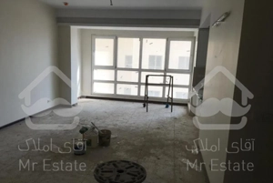 آپارتمان ۹۳ متر دو خواب برج نوساز و کلید نخورده