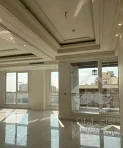 آپارتمان ۲۱۰متری/۳خواب،مستر/کلید نخورده/تاپ لوکیشن
